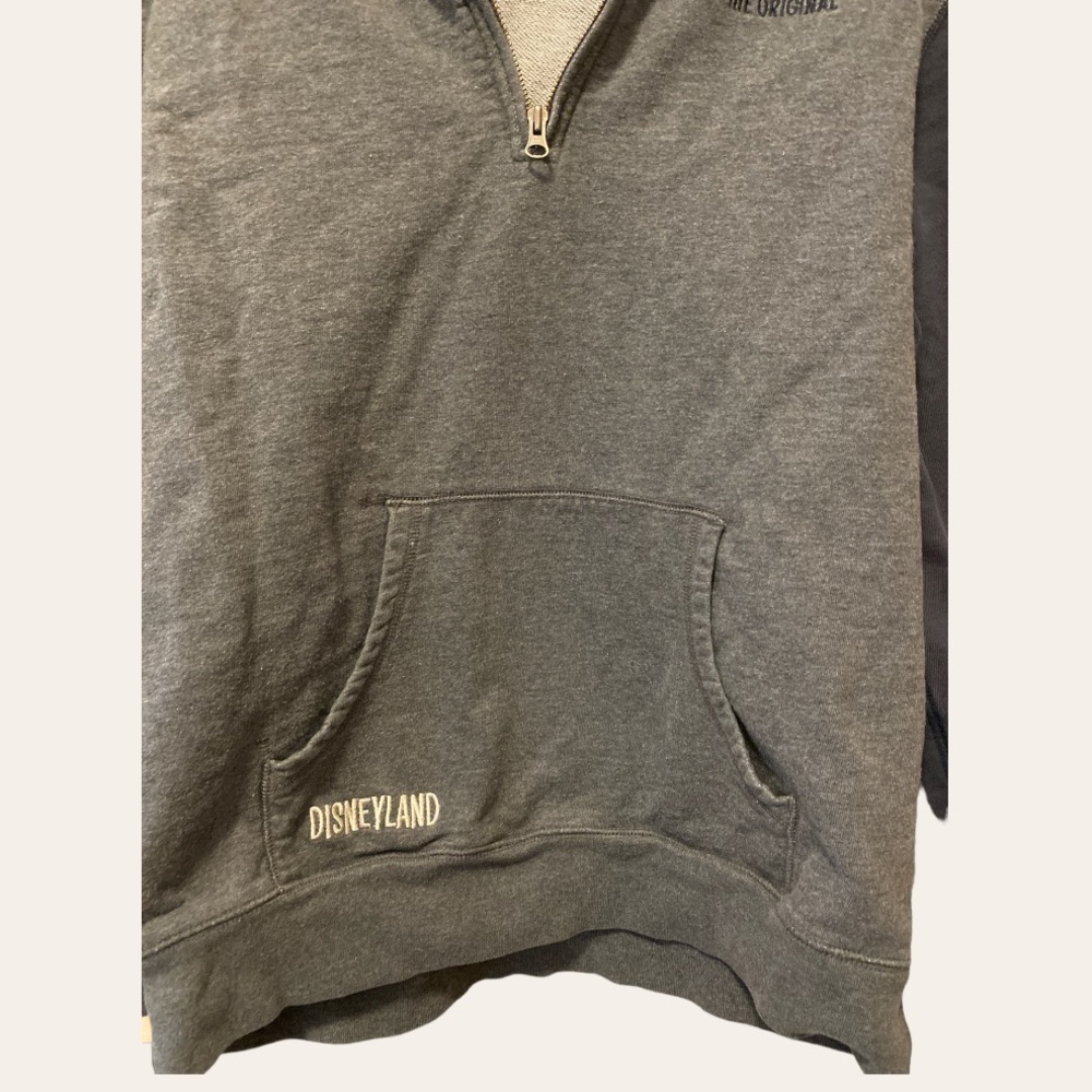Men’s Disneyland “DL 55 The Original” Fleece Pullover with 1/4-zip front, size L - Picture 4 of 8
